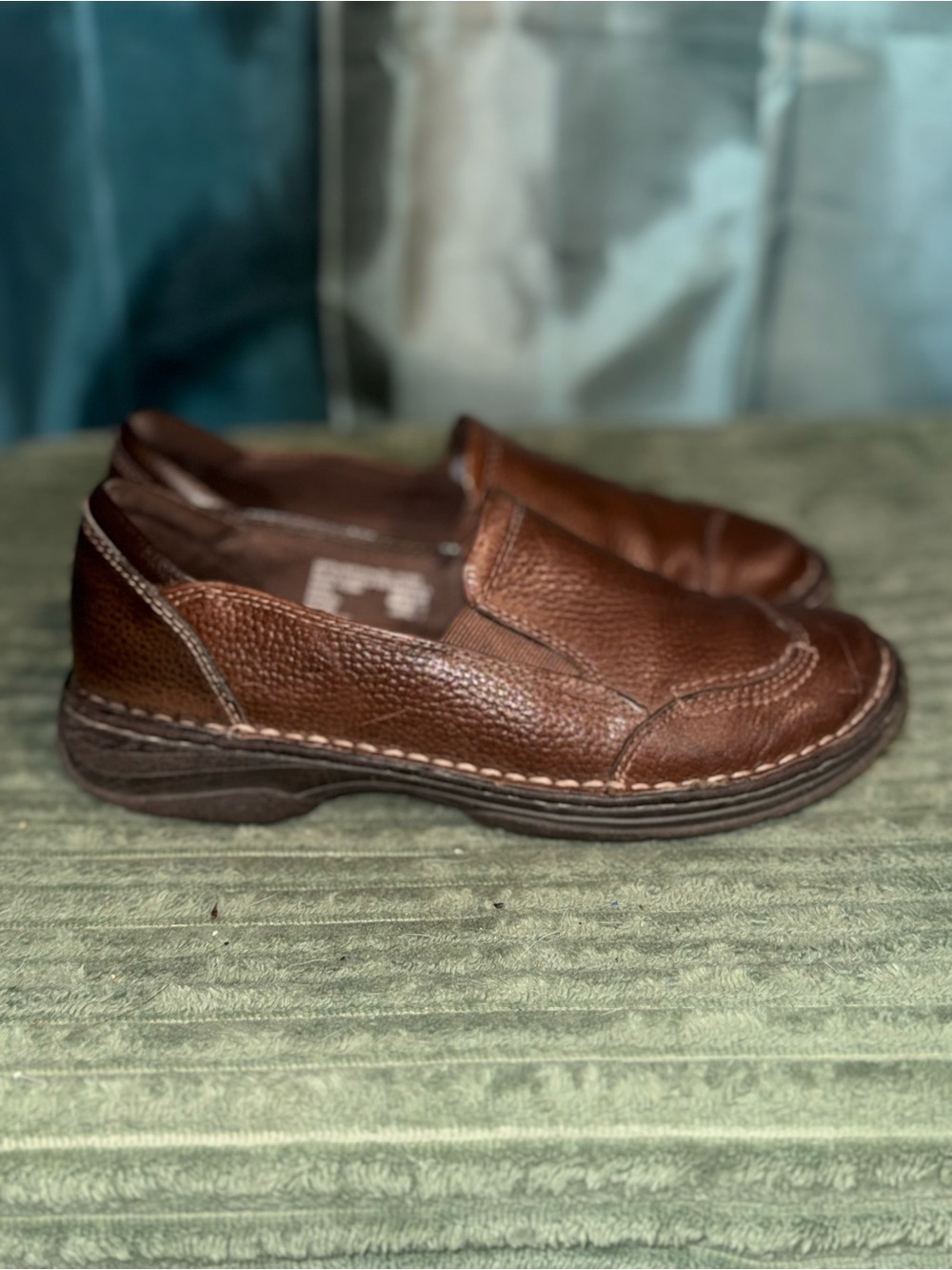 Thom McAn Women's Brown Pebbled Leather Slip-On Loafers